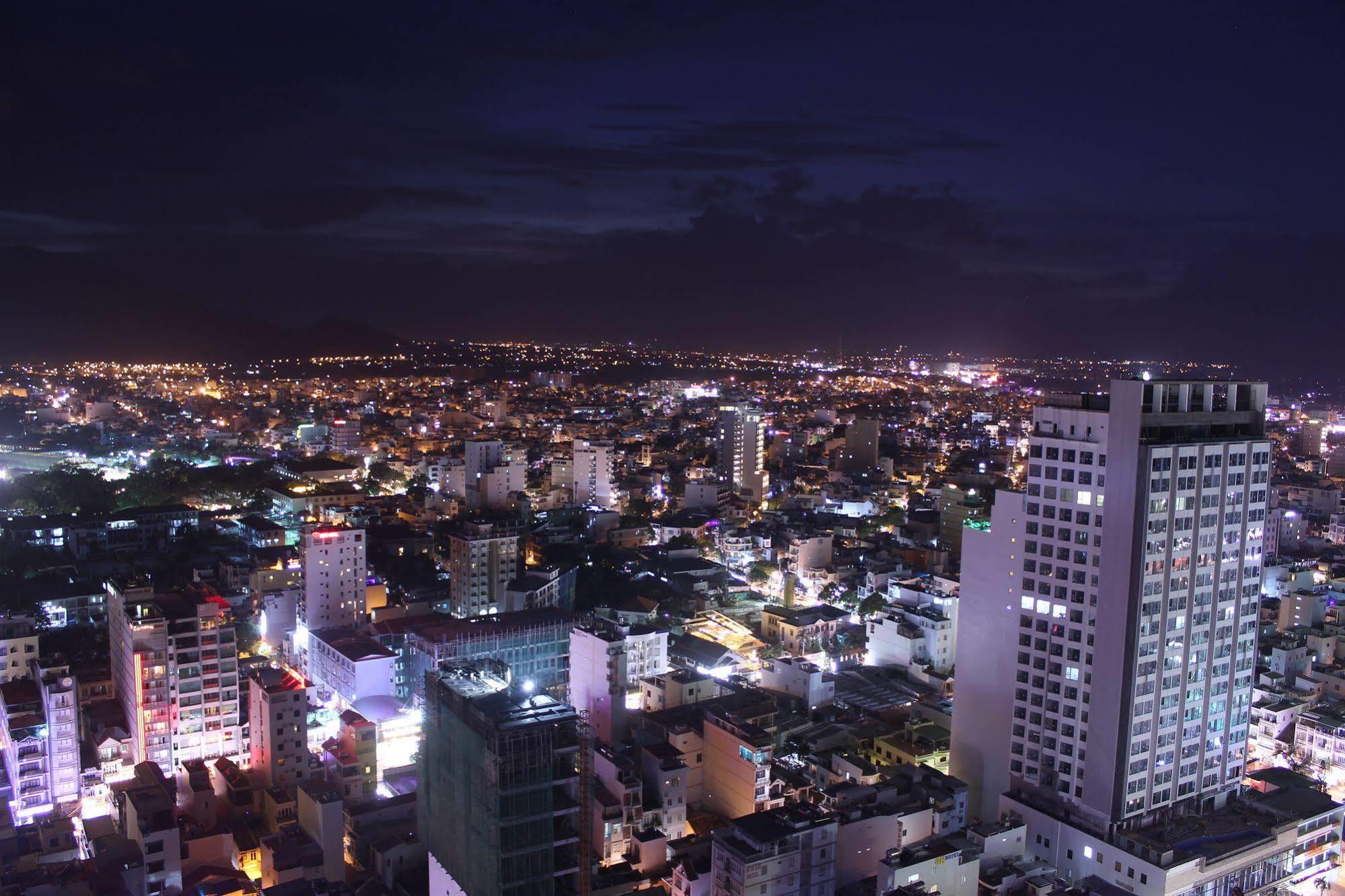 โกลด์ โอเชียน อพาร์ตเมนต์ ญาจัง Hotel ญาจาง ภายนอก รูปภาพ