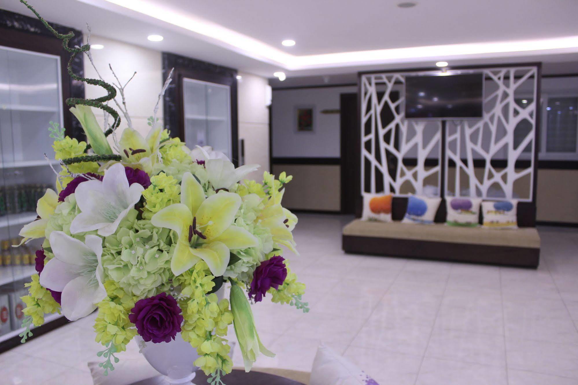 โกลด์ โอเชียน อพาร์ตเมนต์ ญาจัง Hotel ญาจาง ภายนอก รูปภาพ