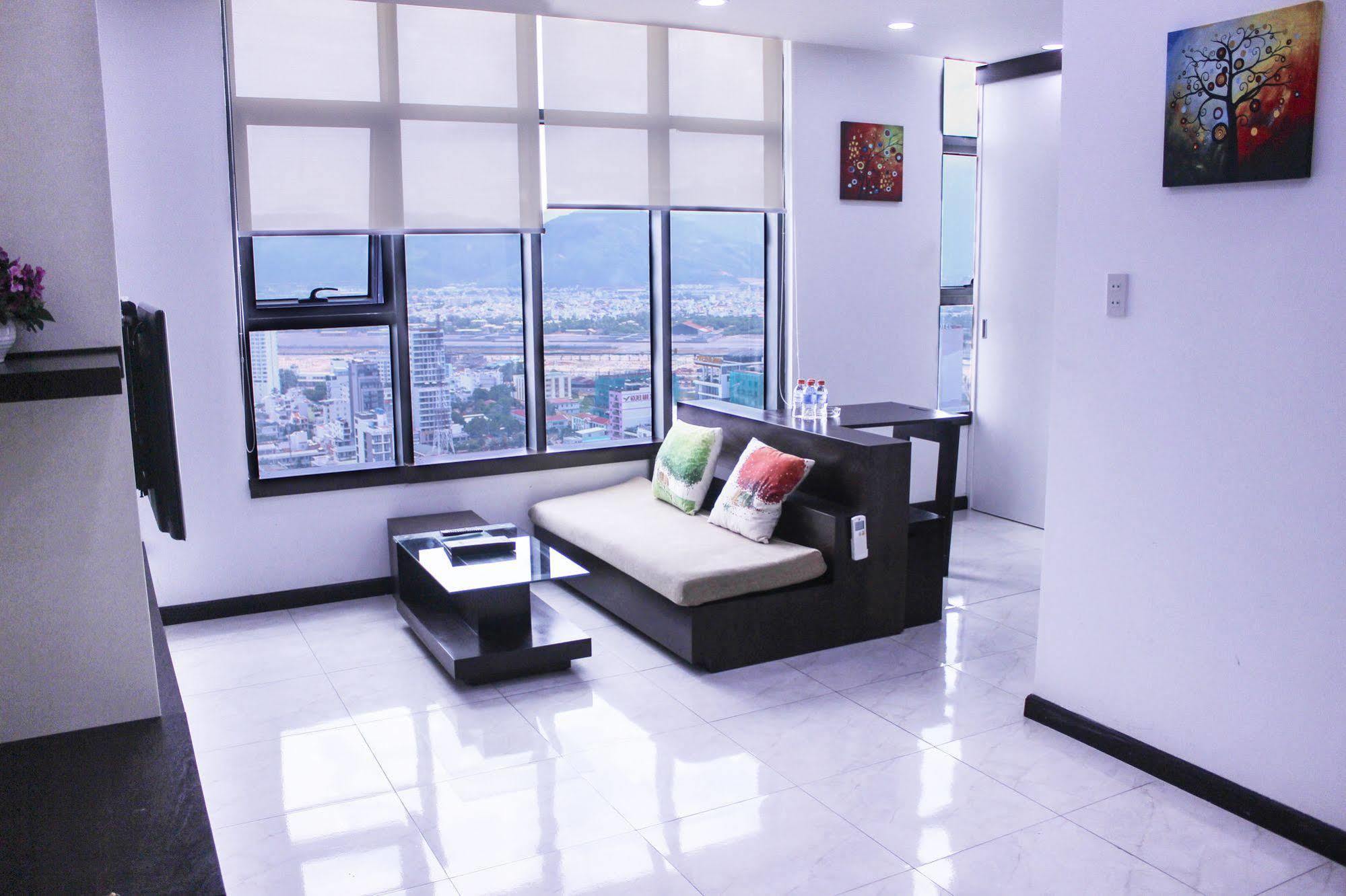 โกลด์ โอเชียน อพาร์ตเมนต์ ญาจัง Hotel ญาจาง ภายนอก รูปภาพ